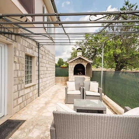 Holiday Home Goranka Zmijavci Екстер'єр фото