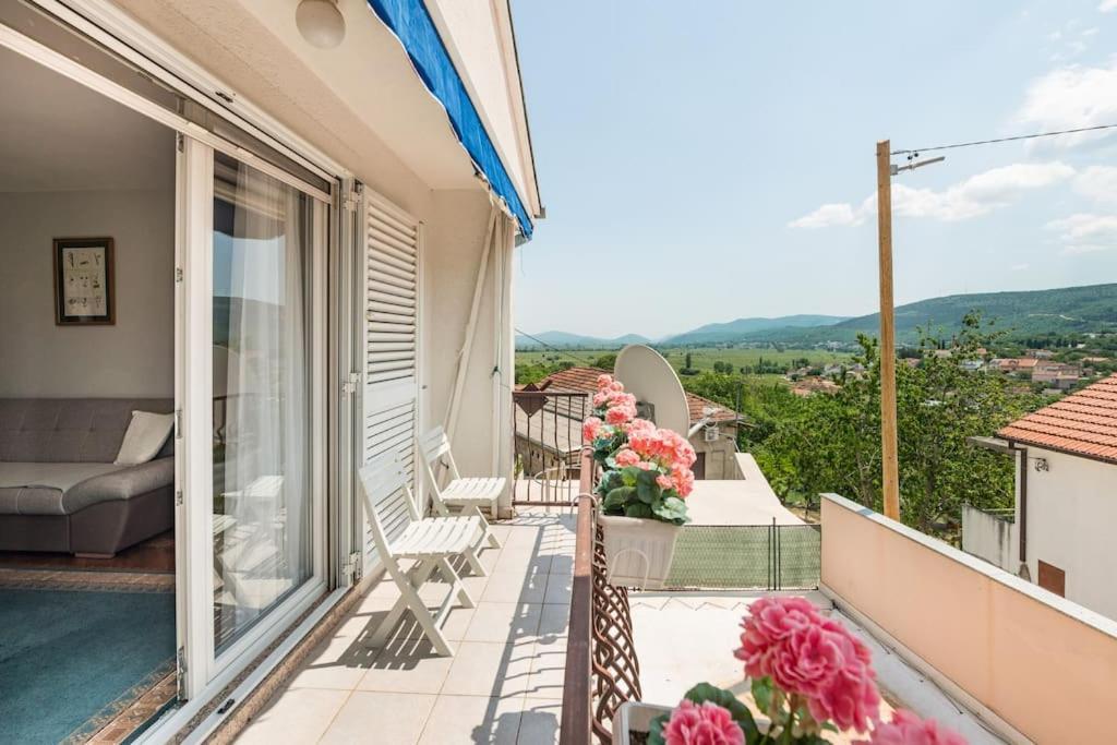 Holiday Home Goranka Zmijavci Екстер'єр фото